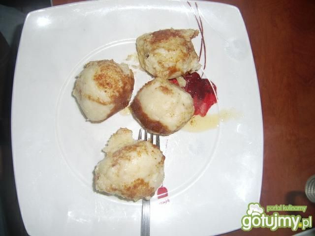 Serowe kluski z marmoladą Serowe kluski z marmoladą