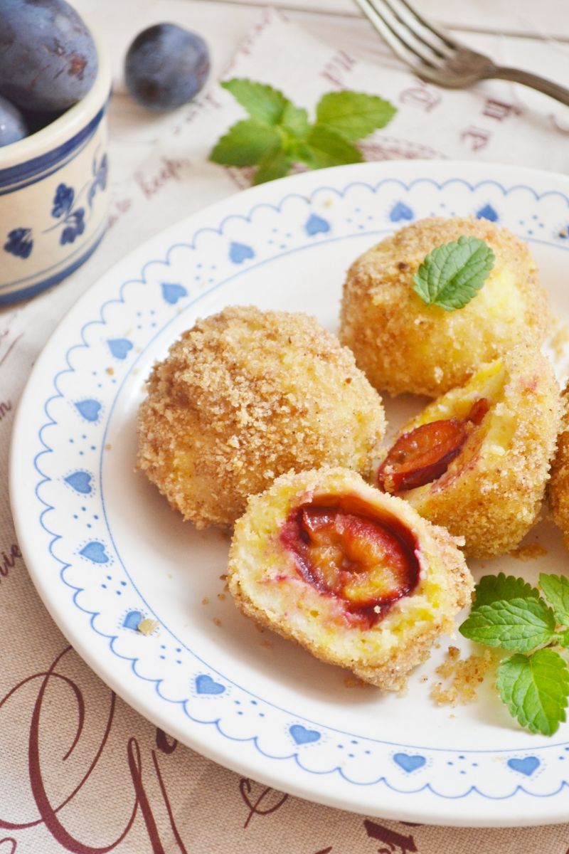 Serowe knedle ze śliwkami Serowe knedle ze śliwkami