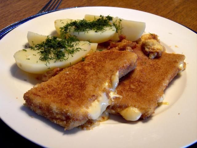 Serowe kotlety z Goudy