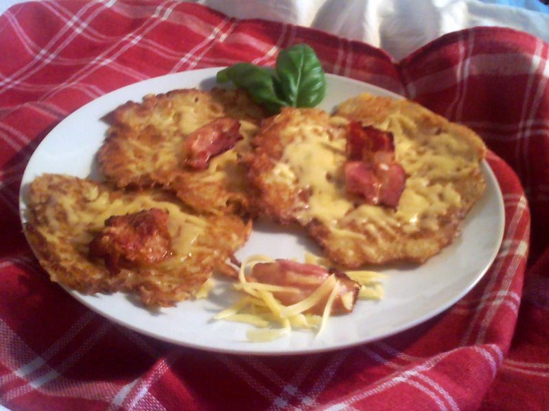 Serowe placki ziemniaczane