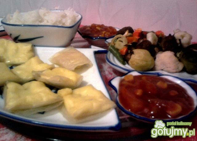 Serowe zawiniątka po chińsku  Serowe zawiniątka po chińsku