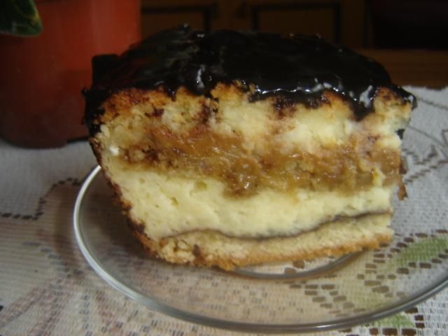 Serowiec z ryżem czekoladą i ciastem kaw Serowiec z ryżem czekoladą i ciastem kaw