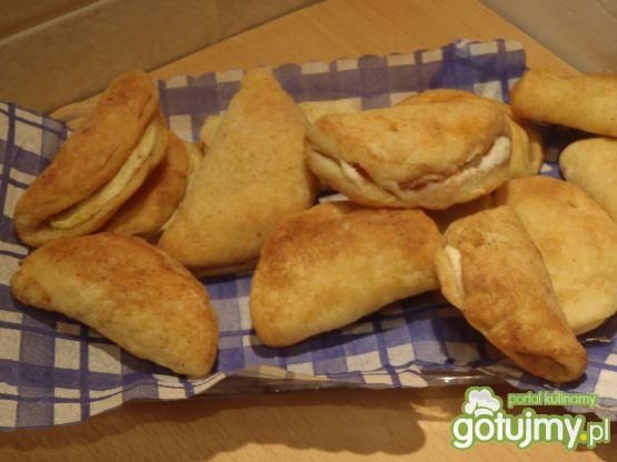 Serowo-cynamonowe ciasteczka z serem. Serowo-cynamonowe ciasteczka z serem.