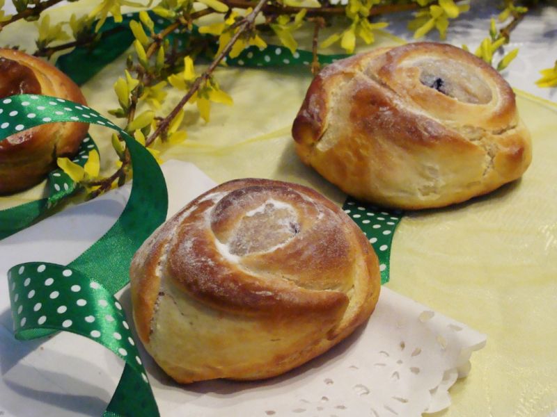 Serowo-jagodowe bułeczki 