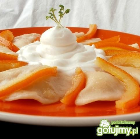 Serowo-pomarańczowe mini pierożki Serowo-pomarańczowe mini pierożki