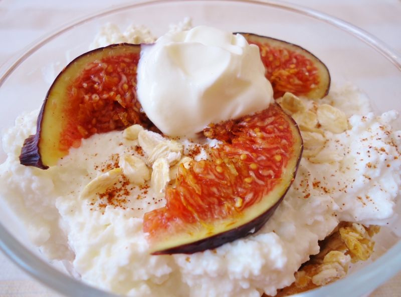 Serowy pucharek z figami