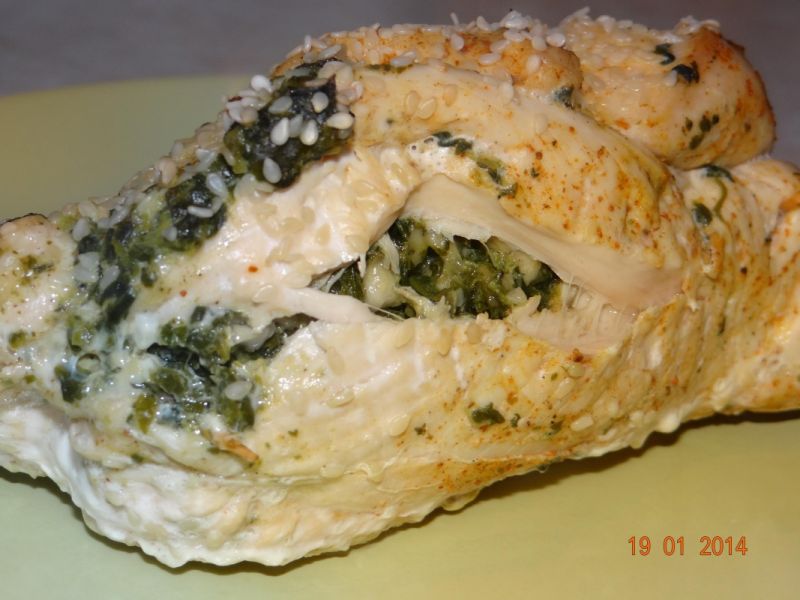 Sezamowe rolady z szpinakiem