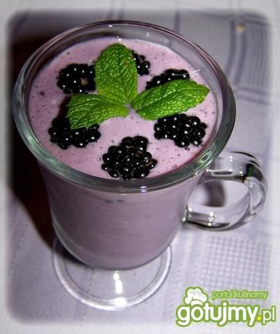 Shake melonowo-jeżynowy.