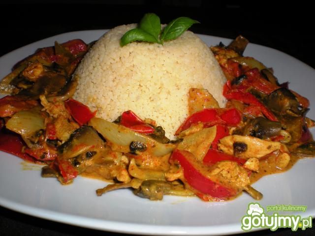 Shoarma drobiowa z papryką i pieczarkami Shoarma drobiowa z papryką i pieczarkami