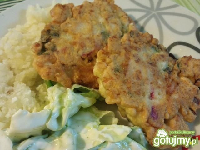 Siekane kotleciki z rzodkiewką i selerem