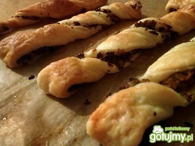 Skręcane paluchy z pieczarkami