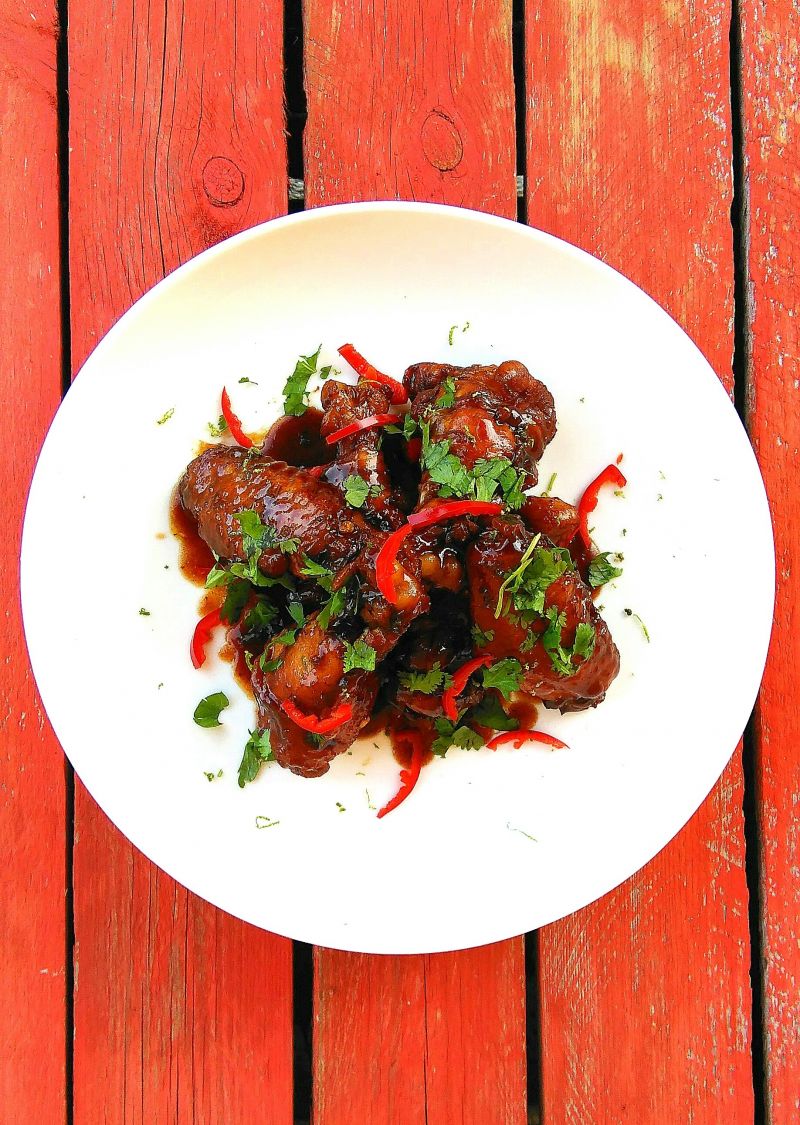 Skrzydełka glazurowane w coca coli