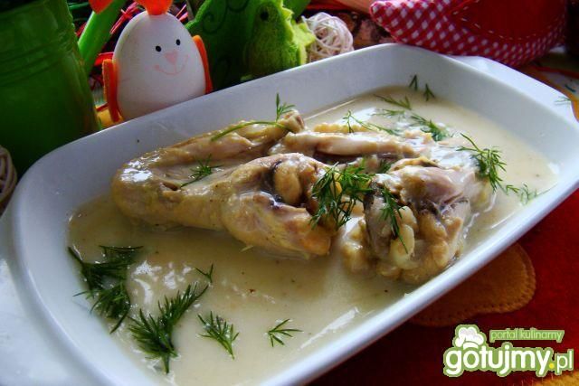 Skrzydełka w  białym sosie koperkowym 