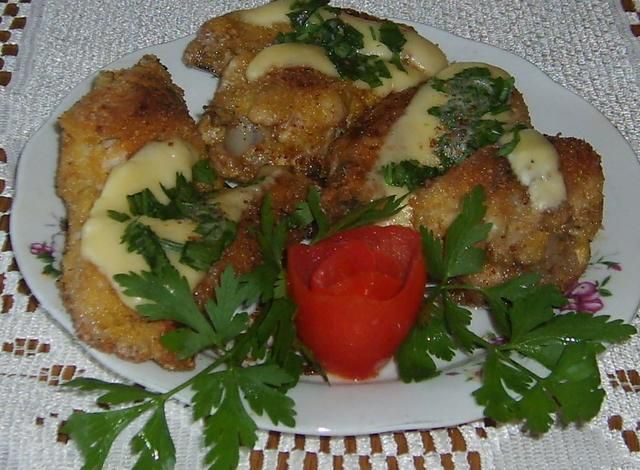 Skrzydełka zasmażane z serem