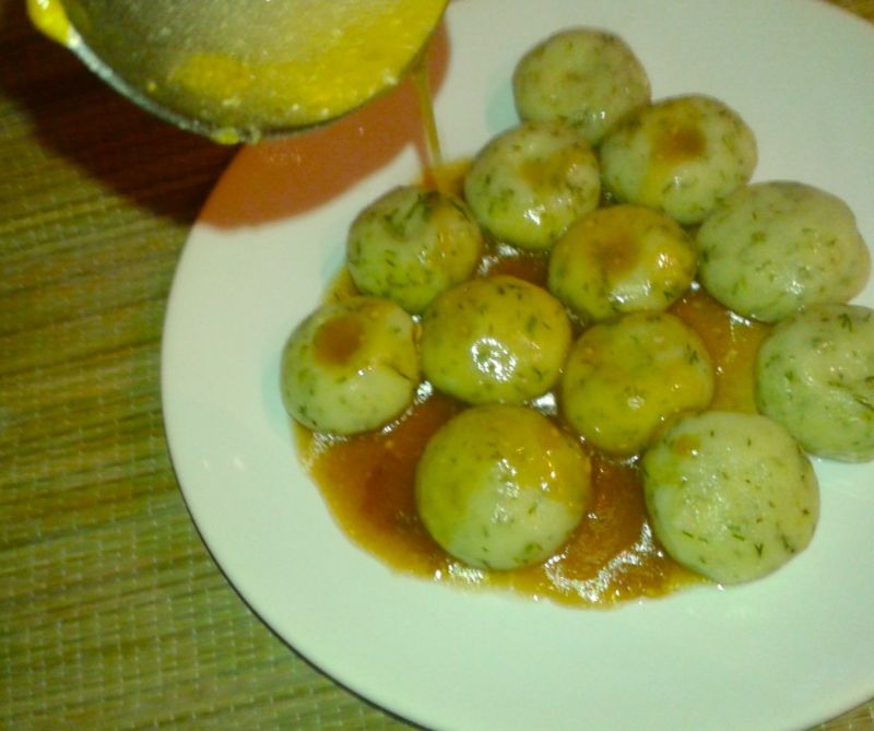 Śląskie kluski koperkowe