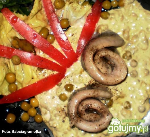 Śledź na puree groszkowo-chrzanowym