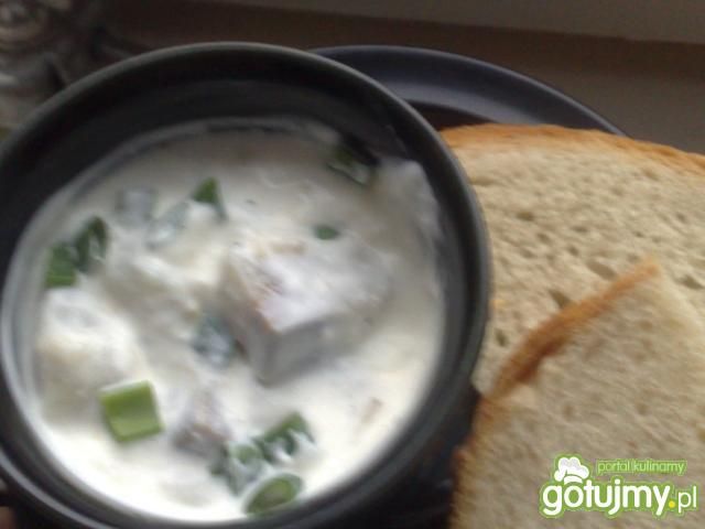 Śledź twarogowo-czosnkowy Śledź twarogowo-czosnkowy