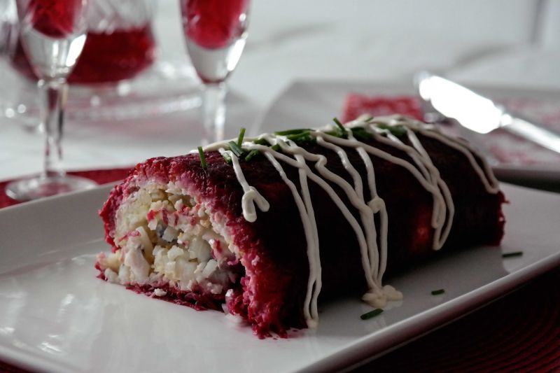 Śledź w futrze (rolada)