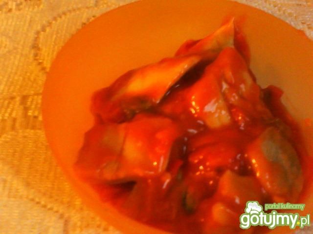 Śledź w keczupie : )