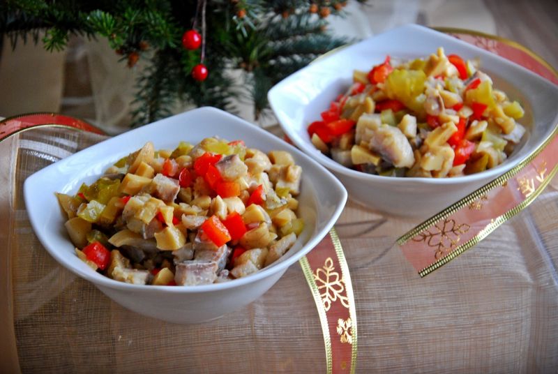 Śledź w konserwowym towarzystwie