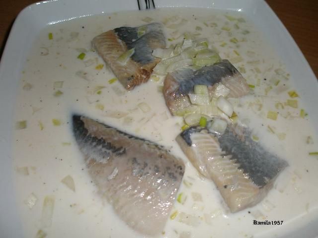 Śledź w śledziance