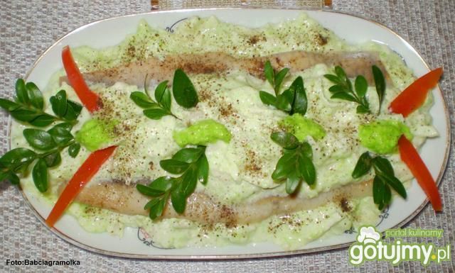 Śledź w śmietanie z jabłkiem i chrzanem 