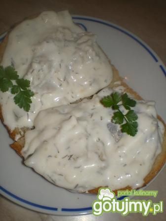 Śledź z sosie śmietanowo-koperkowym Śledź z sosie śmietanowo-koperkowym