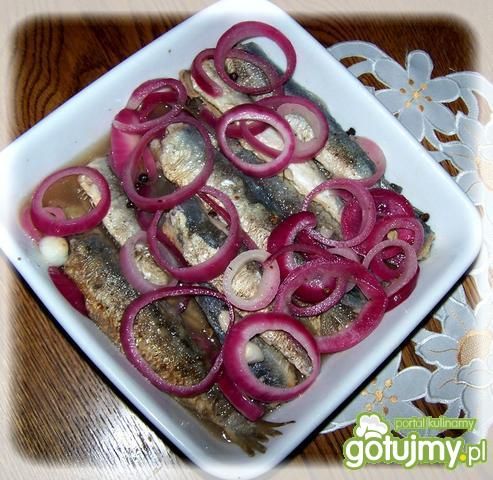  Śledzie opiekane z jałowcem