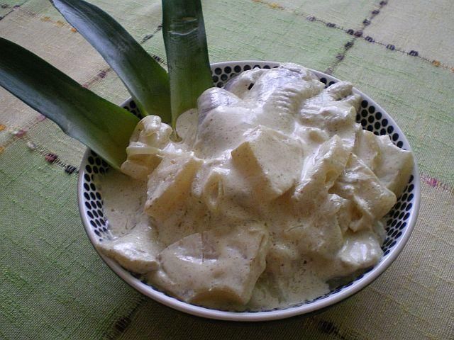 Śledzie po hawajsku