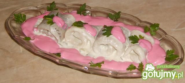 Śledzie pod różową pierzynką.