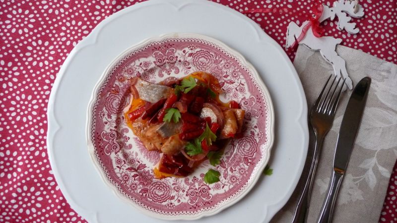 Śledzie pomidorowo-paprykowe