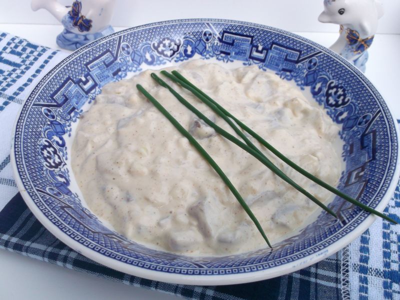 Śledzie w majonezowo-musztardowym sosie