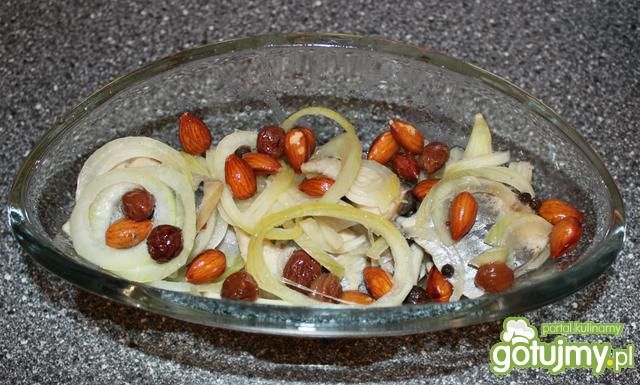 Śledzie w migdałach