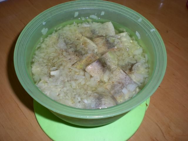 Śledzie w oleju aromatyzowane. Śledzie w oleju aromatyzowane.
