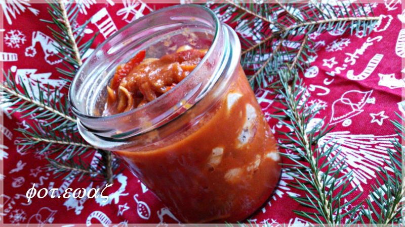 Śledzie w pomidorach