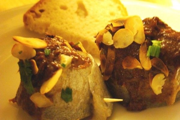 Śledzie w sosie śliwkowym