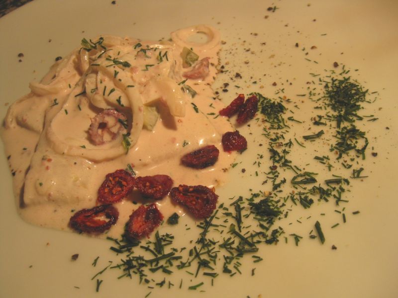 Śledzie w sosie żurawinowym Śledzie w sosie żurawinowym