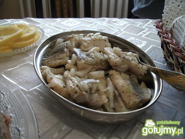 Śledzie w ziołach Śledzie w ziołach