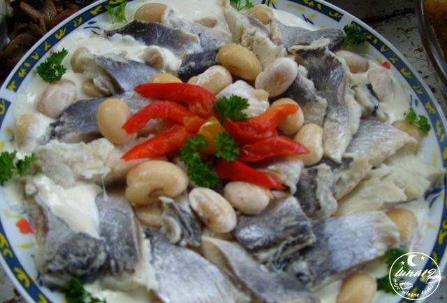 Śledzie z białą fasolą