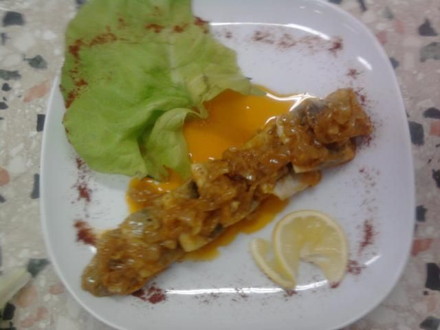 Śledzie z cebulą i koncentratem  Śledzie z cebulą i koncentratem