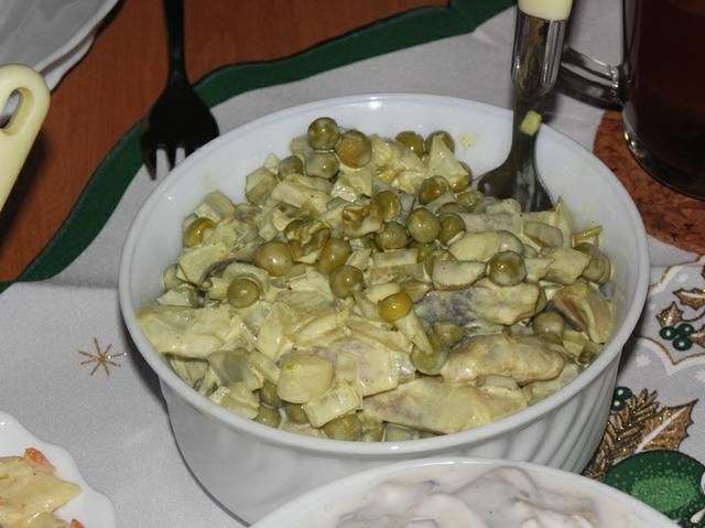 Śledzie z curry. Śledzie z curry.