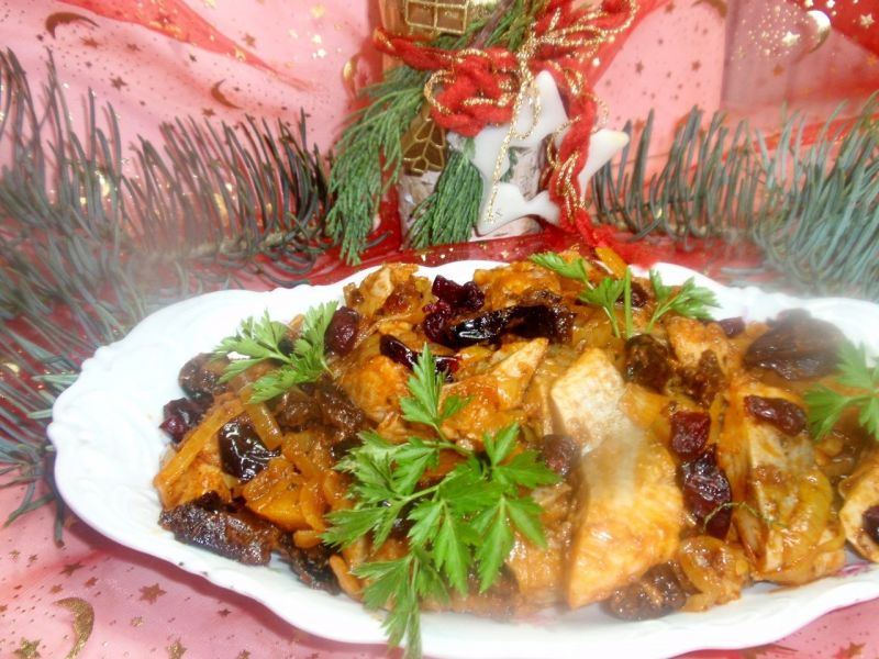 Śledzie z cynamonem i śliwką