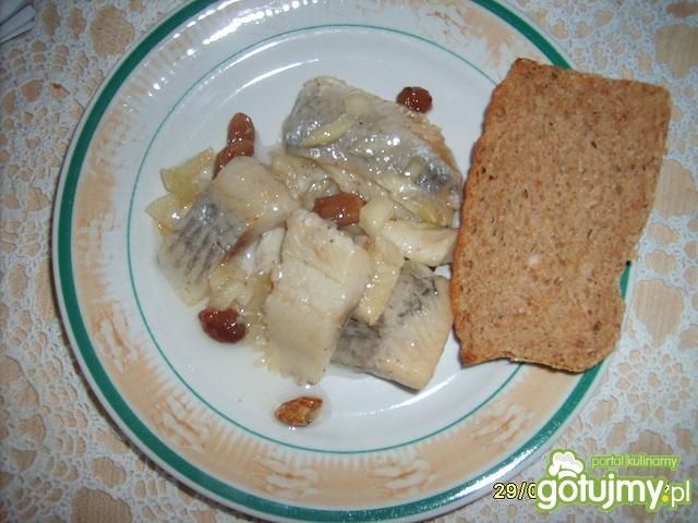 Śledzie z rodzynkami 3 Śledzie z rodzynkami 3