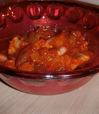 Śledzie z rodzynkami