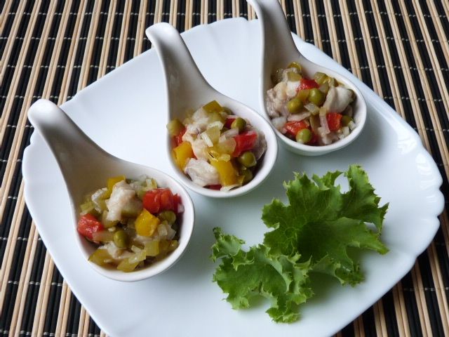 Śledzie z warzywami Śledzie z warzywami