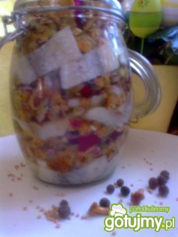 Śledzik na ostro z kurkami marynowanymi Śledzik na ostro z kurkami marynowanymi