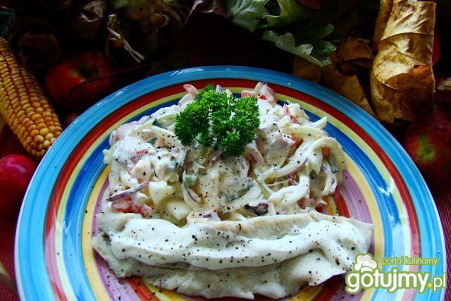 Śledzik z sałatką z gruszką  Śledzik z sałatką z gruszką