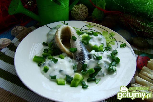 Śledzik z zieloną papryką i szczypiorem Śledzik z zieloną papryką i szczypiorem