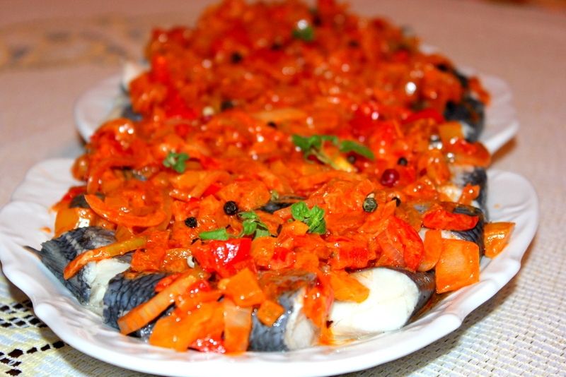 Śledziki pod paprykową pierzynką Śledziki pod paprykową pierzynką