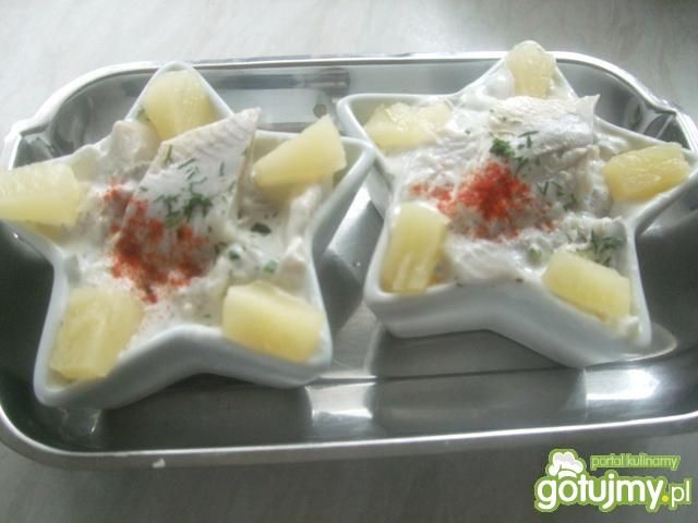 Sledzikowe gwiazdki z ananasem Sledzikowe gwiazdki z ananasem